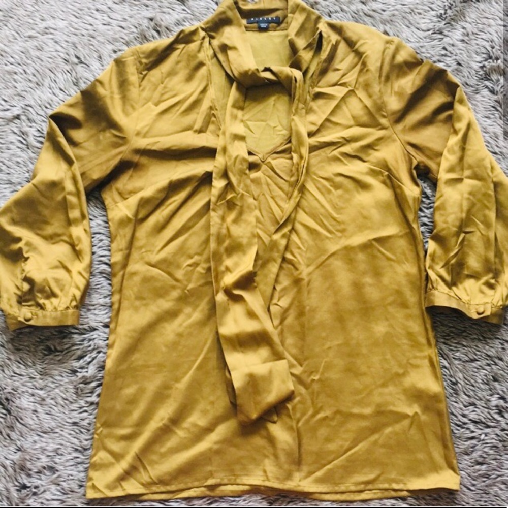 SISLEY 3/4 sleeve v neck tie blouse size XSmall